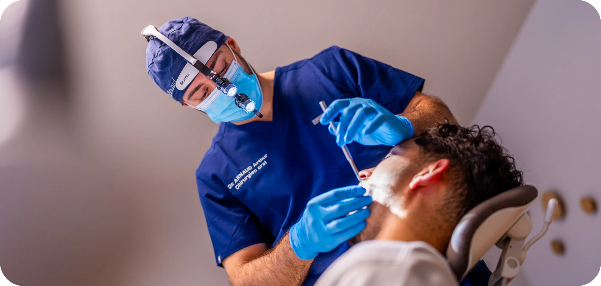 Suivi et contrôle Drs. Arnaud, Hugentobler & Oeggerli, Chirurgie orale | Genève