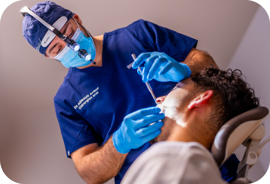 Traitement des communications bucco-sinusiennes à Genève en chirurgie orale spécialisée